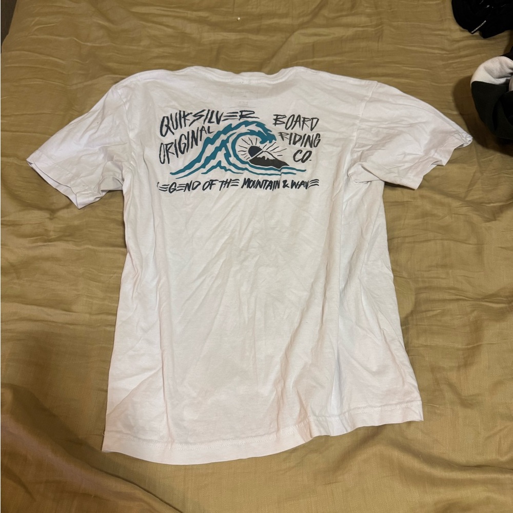 Quicksilver T-shirt Size Medium